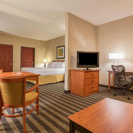 Holiday Inn Express Hotel & Suites Manteca By Ihg Екстериор снимка