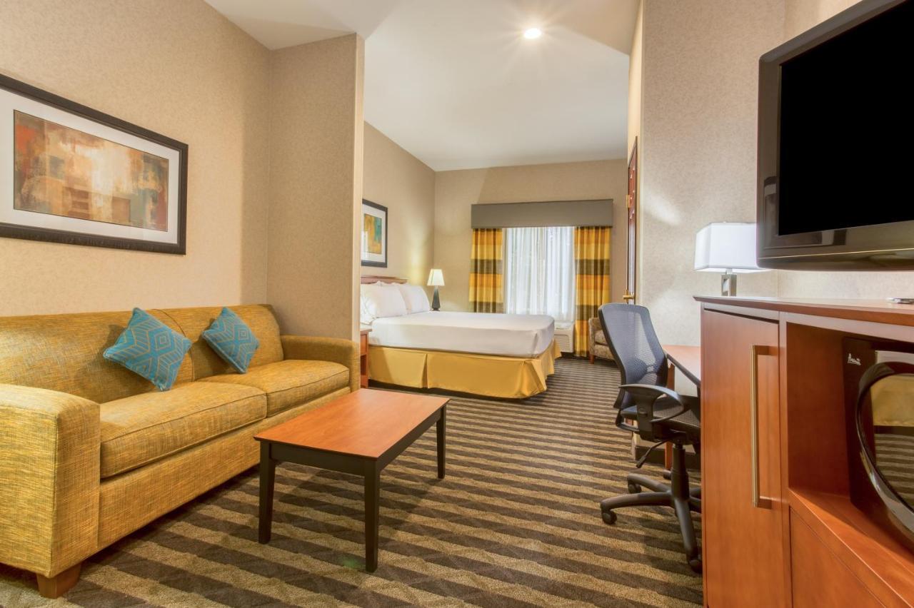 Holiday Inn Express Hotel & Suites Manteca By Ihg Екстериор снимка